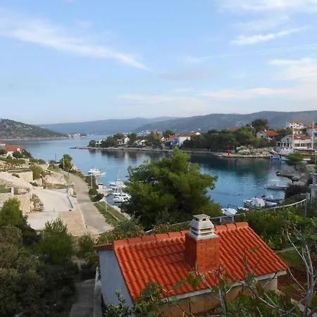 Apartment In With Sea View, Terrace, Air Conditioning, Wifi 5150-2
