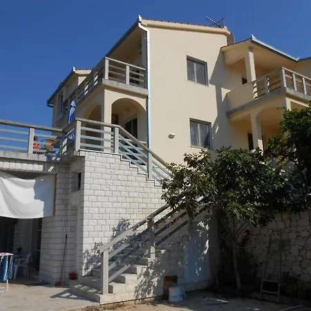 In With Sea View, Terrace, Air Conditioning, Wifi 5150-2 Apartman *