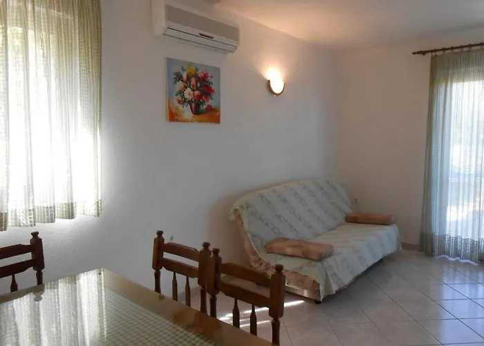 Appartement In With Sea View, Terrace, Air Conditioning, Wifi 5150-2 *